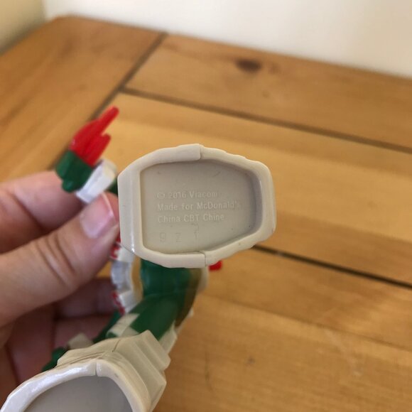 Raphael TMNT Plastic Action Figure Viacom 2016 McDonald's Happy Meal Toy - Picture 8 of 8